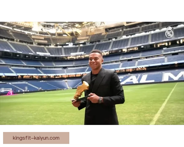 姆巴佩在欧洲杯小组赛中表现稳健，球队期待他的持续贡献